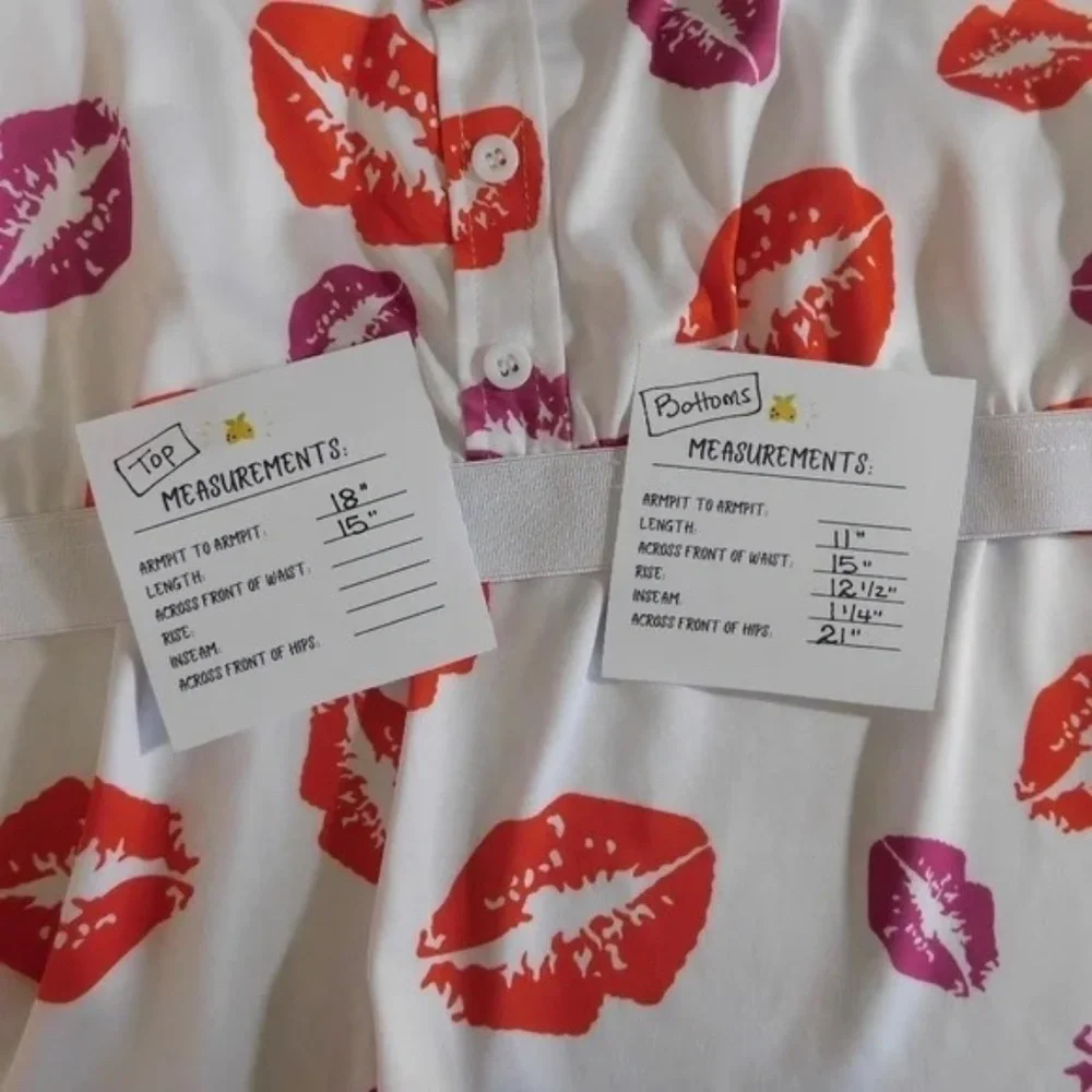 NEW!! HOT LIPS‎ Lipstick Kiss Cropped Loungewear Two Piece Set Top Shorts Large